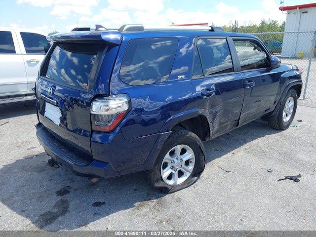 Toyota 4RUNNER SR5 2021 JTEEU5JR7M5238629 Image 4