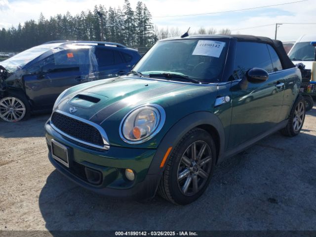 2013 MINI CONVERTIBLE WMWZP3C58DT705142 Photo 1