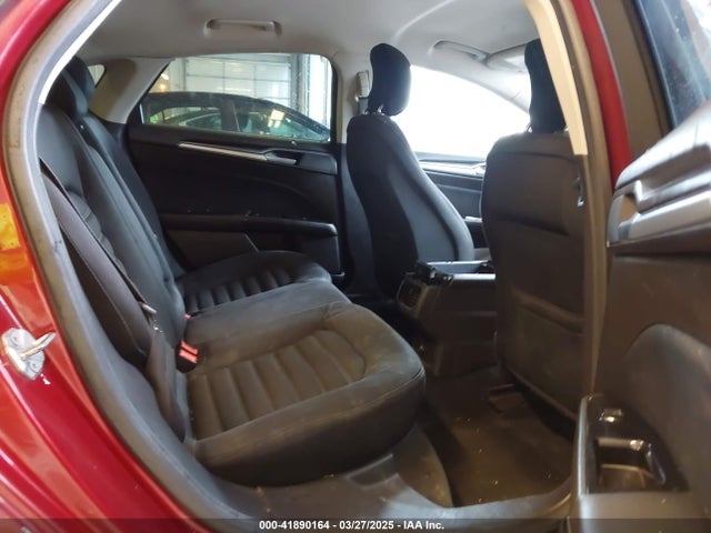 3FA6P0H70ER271323 Ford FUSION SE