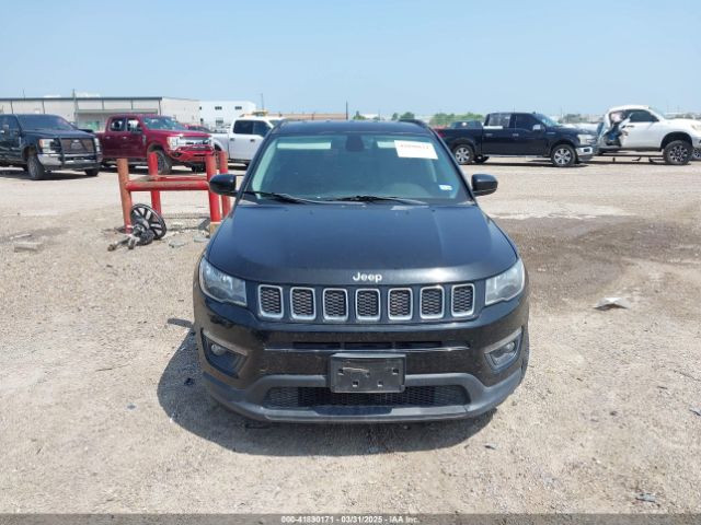 3C4NJCBB5HT632963 Jeep New Compass Latitude Fwd