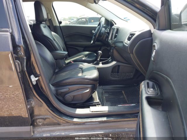 3C4NJCBB5HT632963 Jeep New Compass Latitude Fwd
