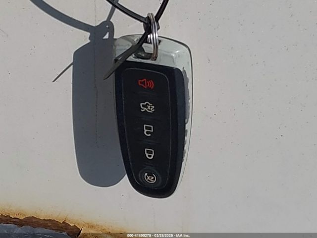 1FMCU9J90FUA48002 Ford Escape Titanium