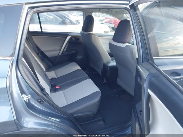 Toyota RAV4 LE 2014 JTMBFREVXED070024 Image 8