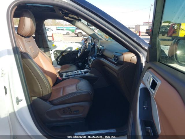 1FM5K8LC4NGC02872 Ford Explorer King Ranch