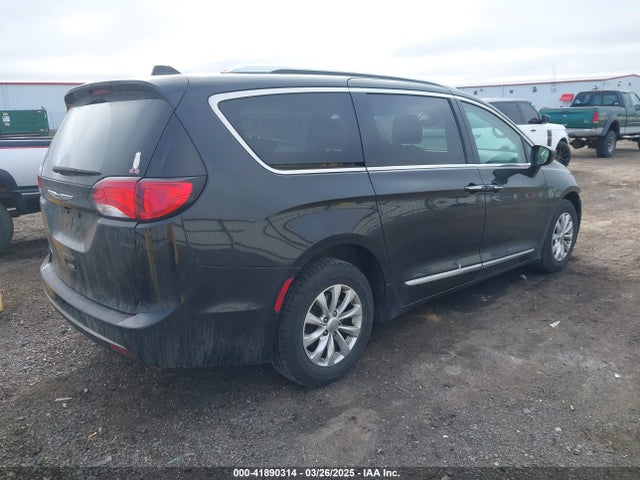 Chrysler Pacifica Touring L 2018 2C4RC1BG3JR123166 Image 4