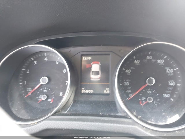 1VWGT7A33HC019737 Volkswagen Passat 1.8t Se