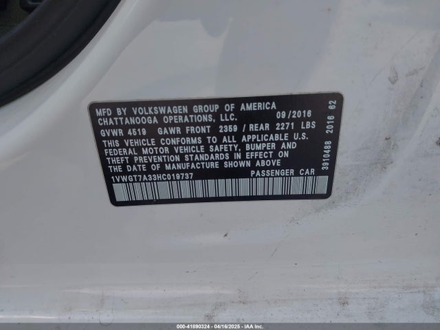 1VWGT7A33HC019737 Volkswagen Passat 1.8t Se