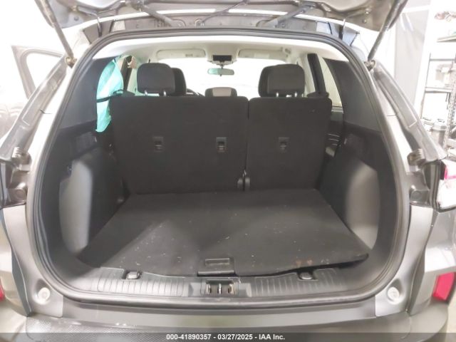 1FMCU9G69NUB21752 Ford ESCAPE SE