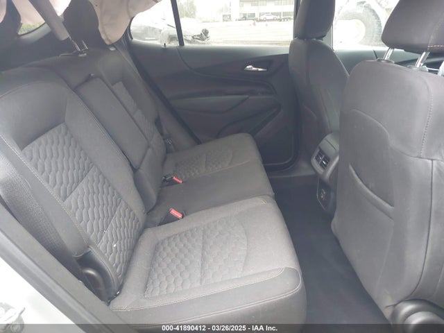 3GNAXKEV1KS641340 Chevrolet EQUINOX LT