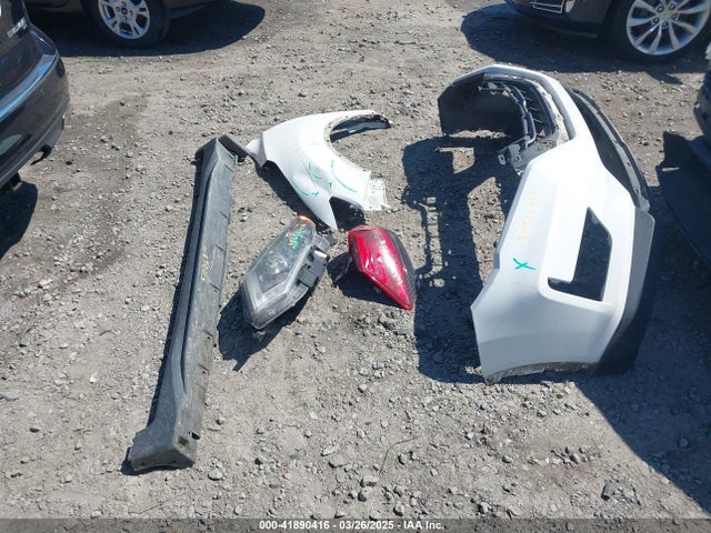 JN8AT2MV1HW008876 Nissan ROGUE S