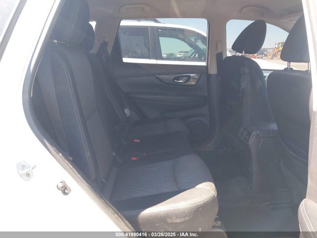 JN8AT2MV1HW008876 Nissan ROGUE S