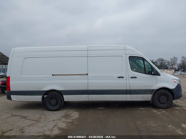 W1Y4NDHY1PT136193 Mercedes-Benz om654