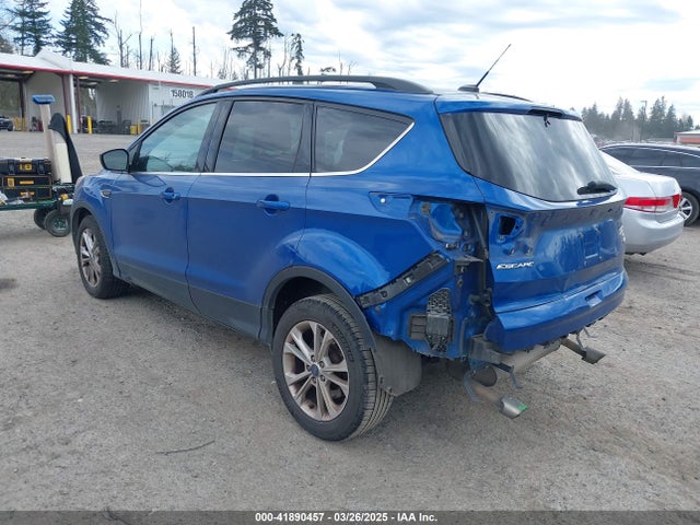 1FMCU0GD2HUB68121 Ford ESCAPE SE