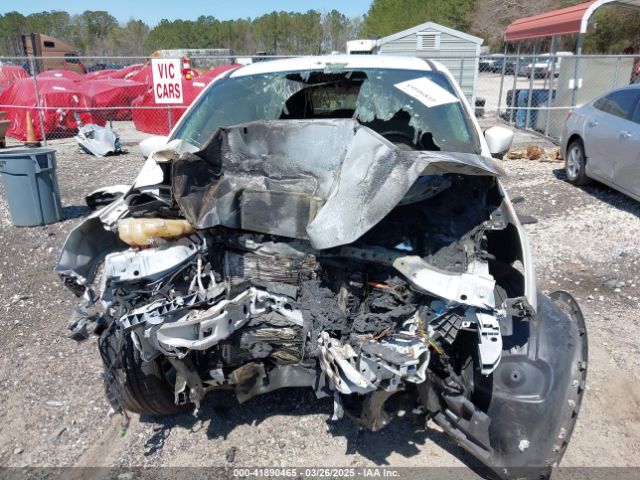 1FMCU0G72GUB79080 Ford ESCAPE SE