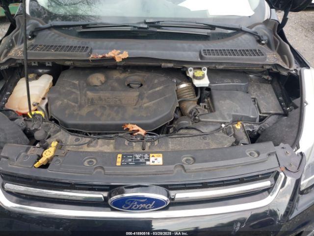 1FMCU9J95GUC32532 Ford Escape Titanium