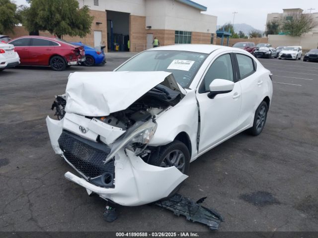 3MYDLBYVXKY507258 Toyota YARIS LE