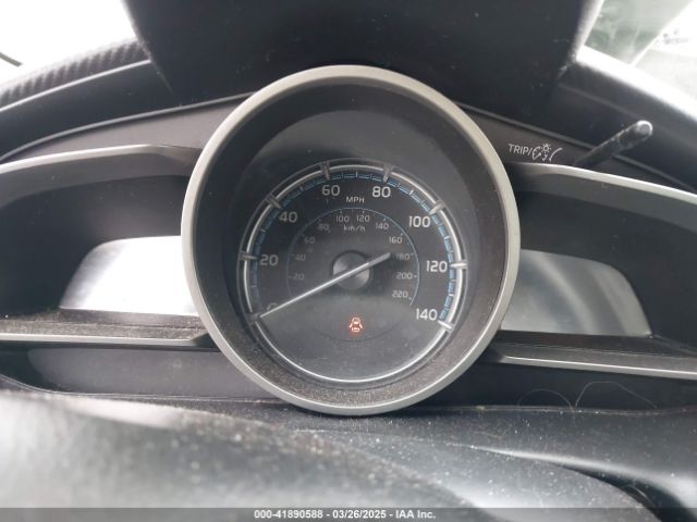 3MYDLBYVXKY507258 Toyota YARIS LE