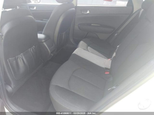 5XXGT4L31JG267716 KIA Optima Lx