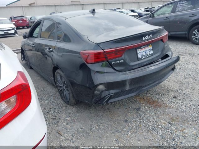 3KPF54AD8PE539617 KIA Forte Gt-line