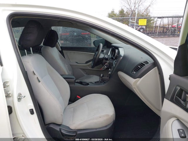 5XXGM4A78EG350570 KIA Optima Lx