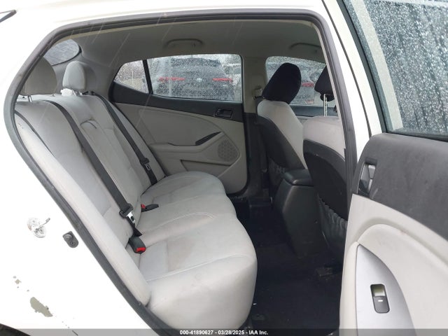 5XXGM4A78EG350570 KIA Optima Lx