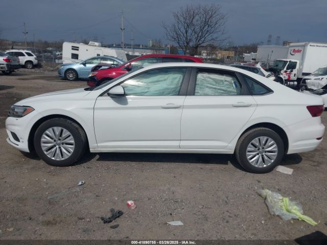 3VWN57BU6KM114839 Volkswagen Jetta 1.4t S
