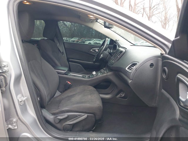 1C3CCCAB2FN692204 Chrysler 200 Limited