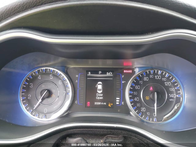 1C3CCCAB2FN692204 Chrysler 200 Limited