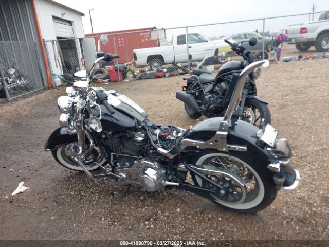 2021 HARLEY-DAVIDSON FLHC 1HD1YAJ18MB050616 Photo 2