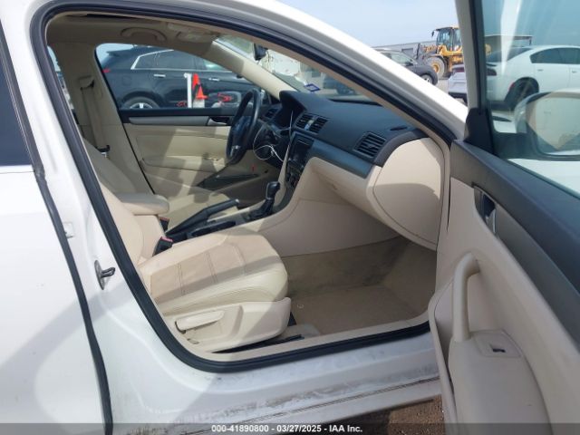 1VWBN7A32EC003724 Volkswagen Passat 2.0l Tdi Se