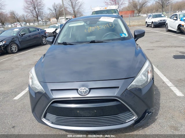 3MYDLBYV2JY321213 Toyota YARIS IA