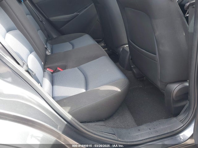 3MYDLBYV2JY321213 Toyota YARIS IA