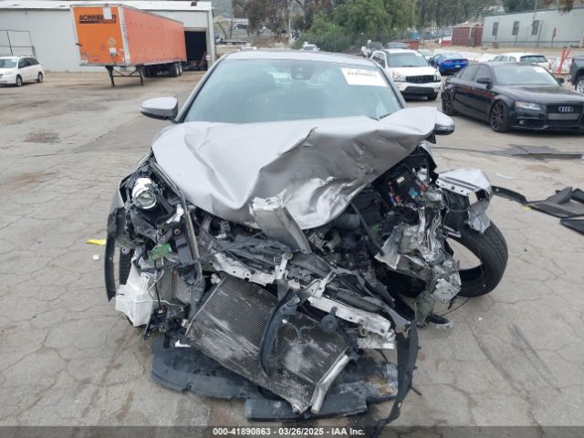 NMTKHMBX4JR023586 Toyota C-HR XLE
