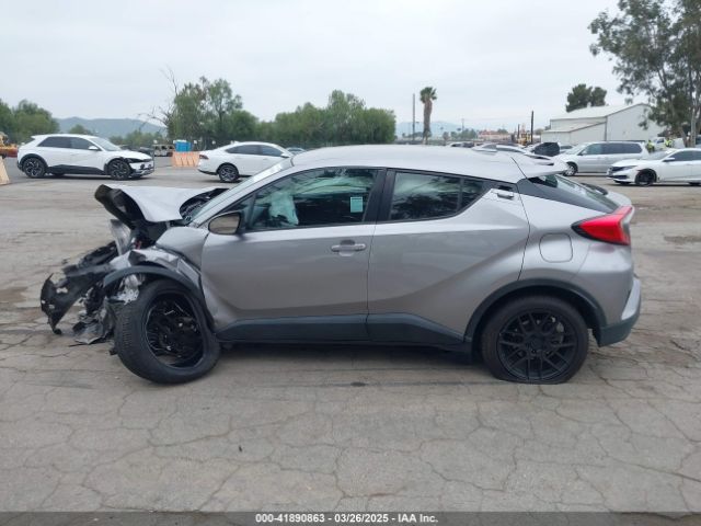 NMTKHMBX4JR023586 Toyota C-HR XLE