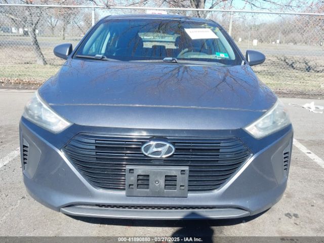 KMHC65LC7JU065772 Hyundai Ioniq Hybrid Blue
