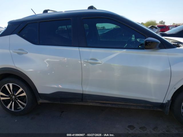 3N1CP5CUXJL504437 Nissan KICKS SV