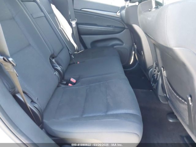 1C4RJFAG7GC392261 Jeep Grand Cherokee Laredo