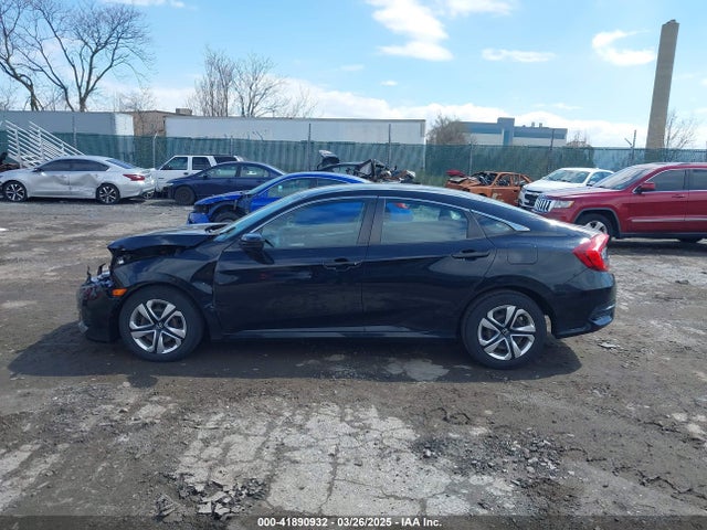 Honda Civic Lx 2018 19XFC2E53JE000231 Image 14