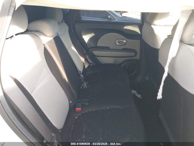 KNDJN2A21G7379139 KIA Soul
