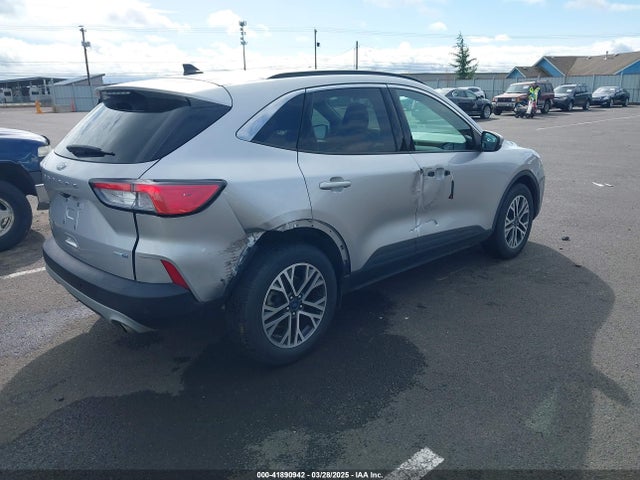 1FMCU9H62LUB17067 Ford ESCAPE SEL