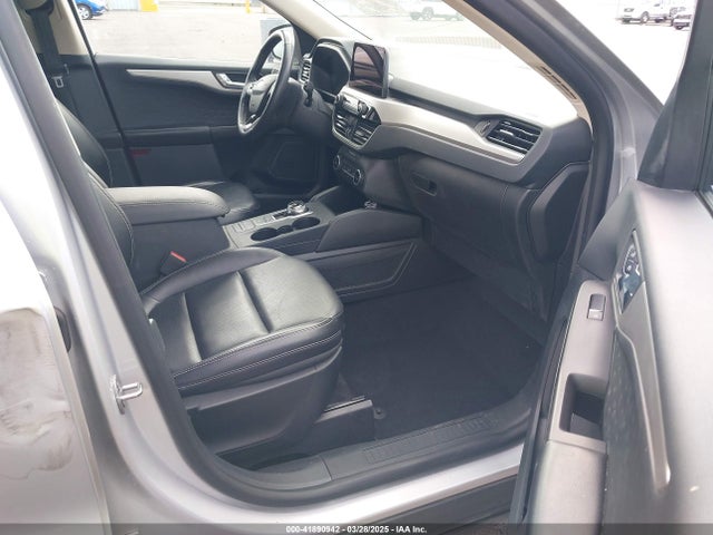 1FMCU9H62LUB17067 Ford ESCAPE SEL