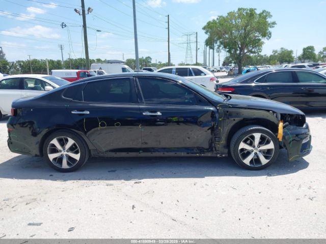 5XXGT4L39KG356953 KIA Optima S