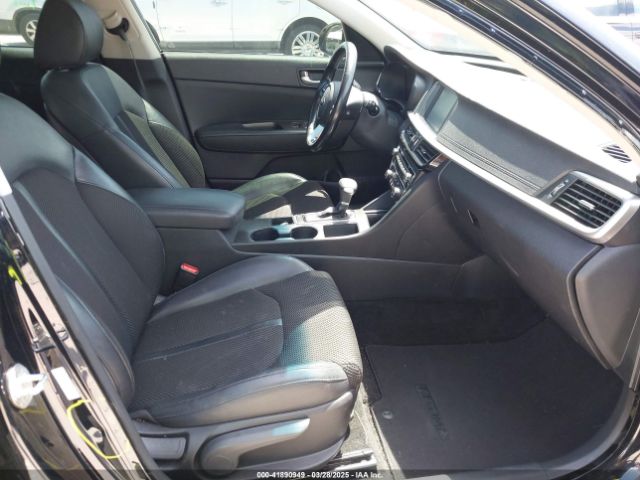 5XXGT4L39KG356953 KIA Optima S