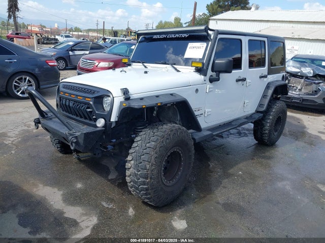 1C4BJWEG5HL731242 Jeep Wrangler Unlimited Sahara 4x4