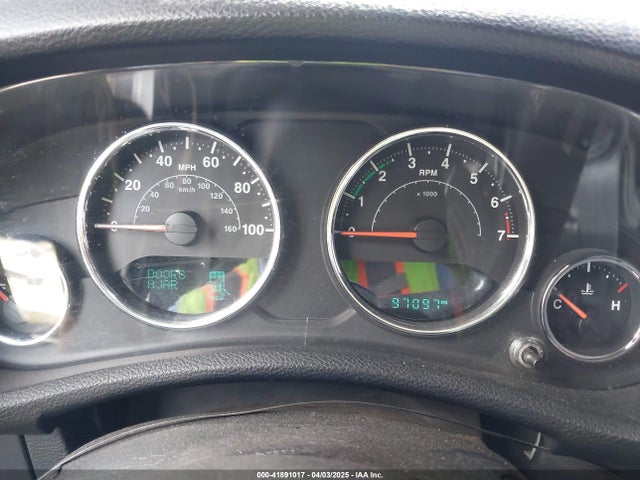 1C4BJWEG5HL731242 Jeep Wrangler Unlimited Sahara 4x4