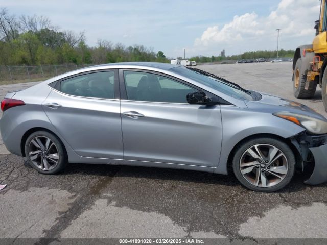 5NPDH4AE1FH572184 Hyundai Elantra Limited