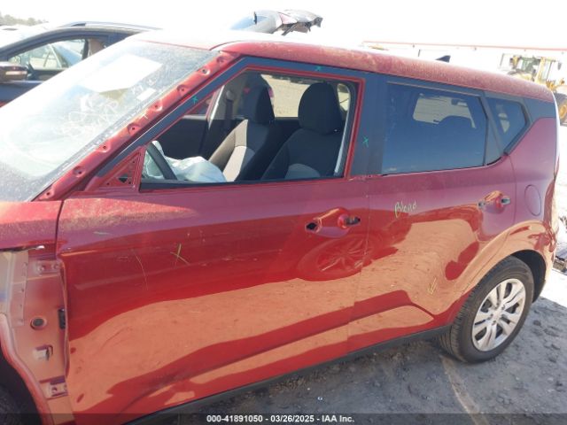KNDJ23AU0S7246638 KIA SOUL LX