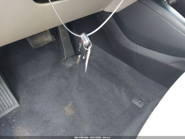 5XYPG4A35GG097646 KIA Sorento 2.4l Lx