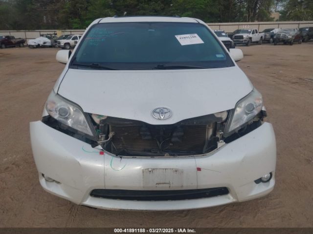 5TDYK3DC8FS639221 Toyota Sienna Xle Premium 8 Passenger