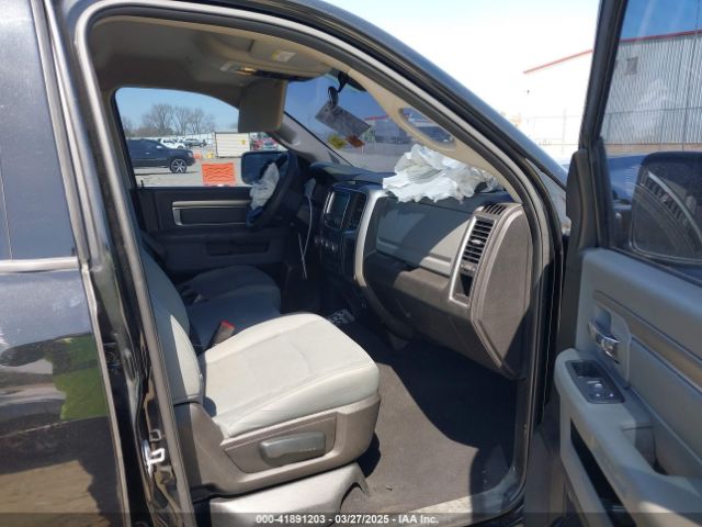 2019 RAM 1500 CLASSIC 1C6RR6TT9KS693607 Photo 4